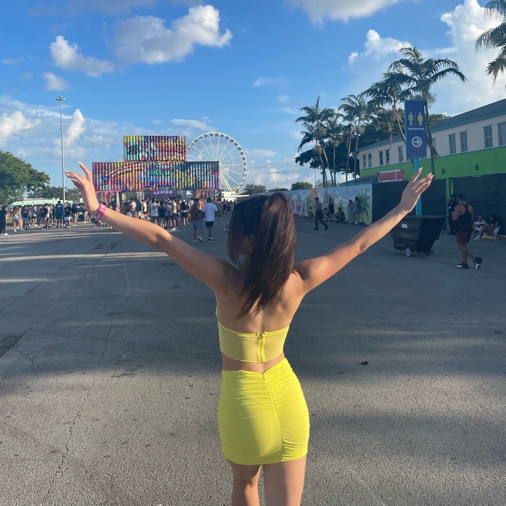 Oh polly yellow two piece set